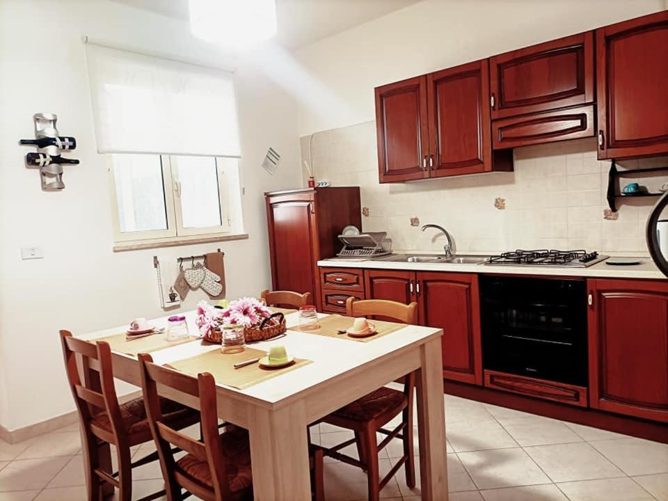 Apartamento La Casa Di Kiki Mola di Bari Exterior foto